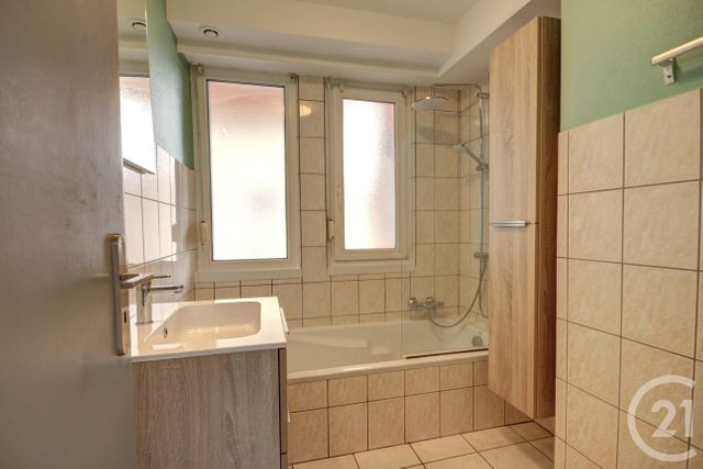 Appartement F3 à vendre - 4 pièces - 86.96 m2 - BENFELD - 67 - ALSACE - Century 21 Ckh Immobilier